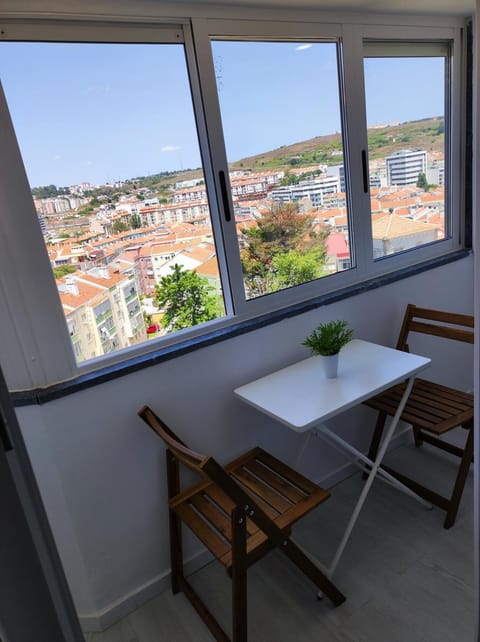 Natural landscape, View (from property/room), Balcony/Terrace, Seating area, City view, Mountain view