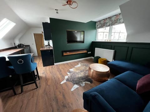 Kitchen or kitchenette, Living room, Evening entertainment