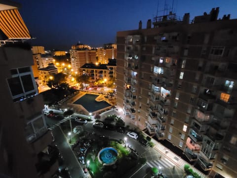 Night, Neighbourhood