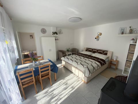 Bed, Living room, Photo of the whole room, Seating area, Dining area, Bedroom, wardrobe