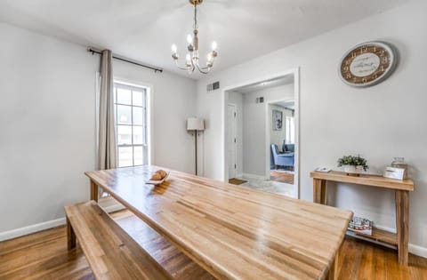 Fenced Yard Centrally Located-Parkway Village Pad House in Memphis