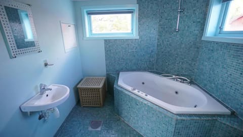 Toilet, Bathroom, Bath