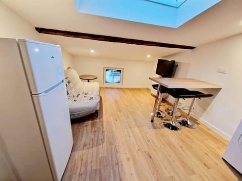 Appart douillet hypercentre neuf climatisé Apartment in Valence