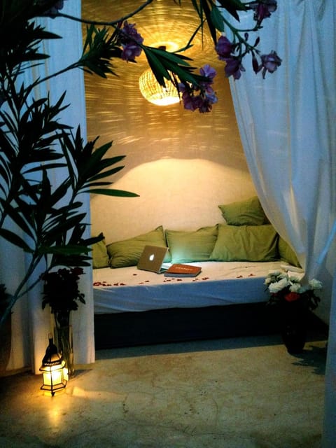 Balcony/Terrace, Internal: Not applicable to any particular room