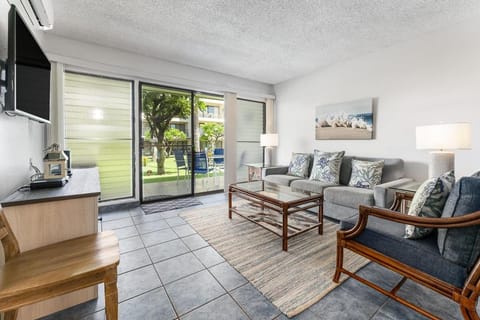 Kihei Akahi B102 Apartment in Wailea