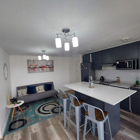 Kitchen or kitchenette, Living room, Dining area, minibar, pet friendly
