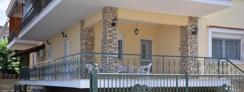 Zeusplace Konaki House Leptokarya House in Pieria, Greece