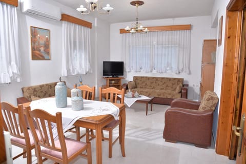 Zeusplace Konaki House Leptokarya House in Pieria, Greece