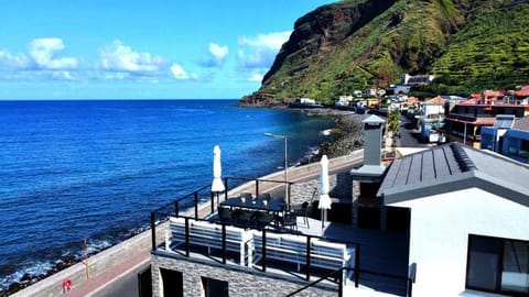 Day, Natural landscape, Beach, Mountain view, Sea view
