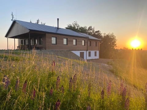 Property building, Natural landscape, Sunrise, Sunset