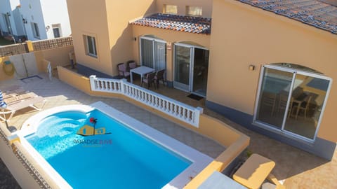 Property building, Patio, Day, Balcony/Terrace, Pool view, Swimming pool