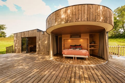 Patio, Bed, Day, Time of day