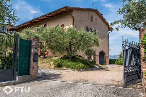 Property building, Spring, Day, Natural landscape, Garden, Garden, Garden view