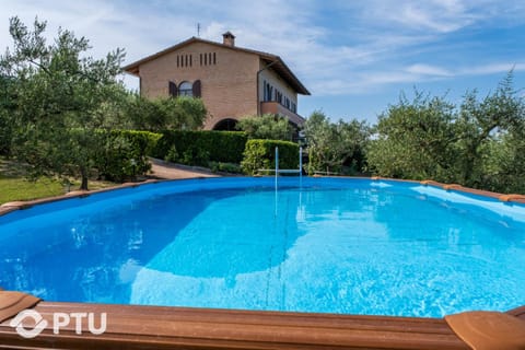 Property building, Day, Garden, Garden view, Pool view, Swimming pool, Swimming pool