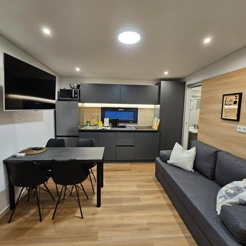 Kitchen or kitchenette, Living room