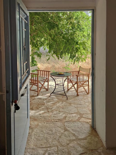 Στούντιο σε πέτρινο σπίτι, κοντά σε παραλία Apartment in Messenia