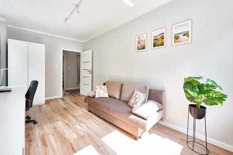 TV and multimedia, Seating area