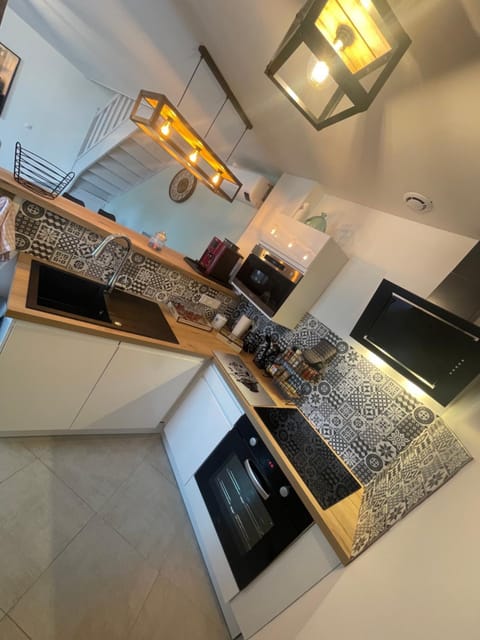 CLéMenCeau - MaRaiS - CaThéDraLe House in Bourges