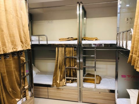 bunk bed