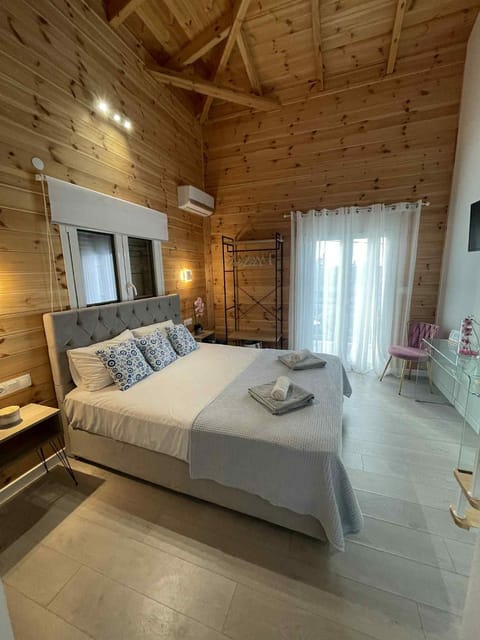 Divine Studios Elafonisos B2 Apartment in Islands