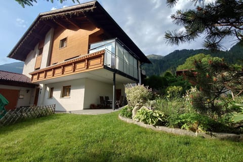 Property building, Natural landscape, Garden
