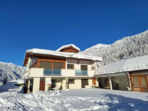 Property building, Winter