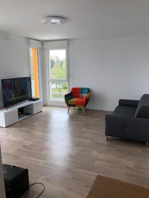 Logement neuf proche plage et aéroport Apartment in Nice