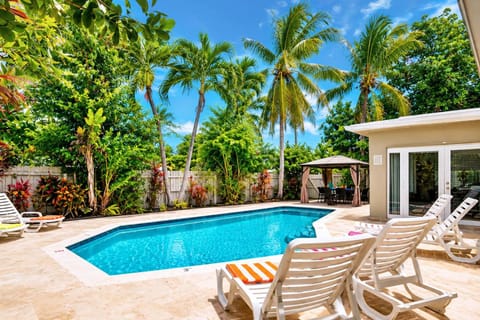 Patio, Pool view, Swimming pool, sunbed