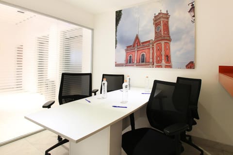 Meeting/conference room