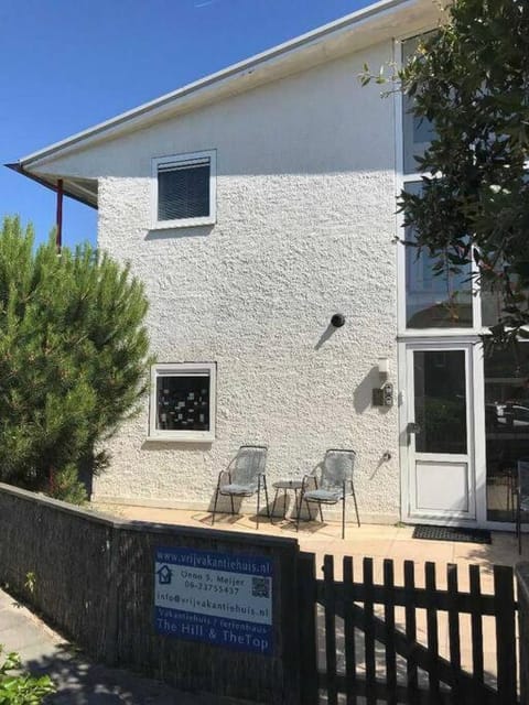 Vrijvakantiehuis The Hill House in Domburg