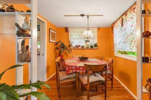 Boho Bliss Bungalow Apartment in Shoreline