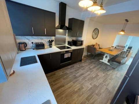 Leerick Cottage House in Deganwy