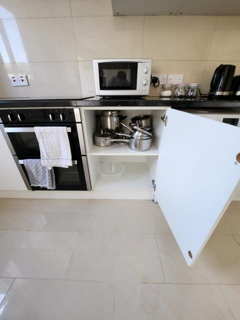 Woodborough road close to city Apartment in Nottingham