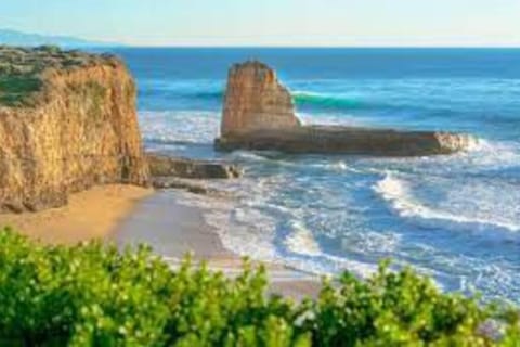 Santa Cruz Style Beach retreat, 5min walk to beach House in Opal Cliffs