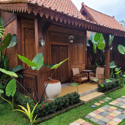 Property building, Balcony/Terrace