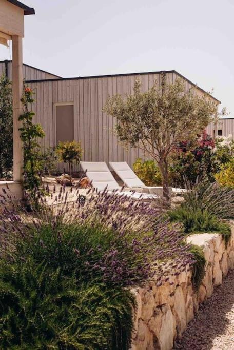 TINY BEACH HOUSE 11 BUQEZ, Drage Sea & Sunset View, Terrace House in Šibenik-Knin County, Croatia