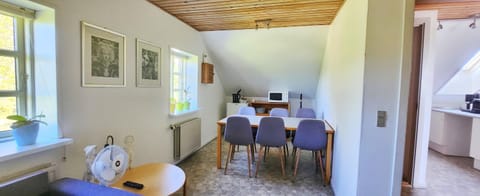 Quiet and cozy apartment close to nature in villa. Apartment in Central Denmark Region