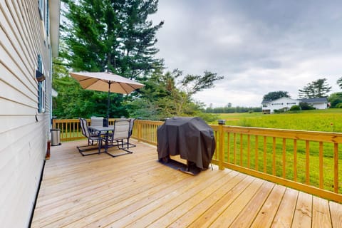 Bampi's Dream House in Lamoine