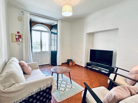 Communal lounge/ TV room, TV and multimedia, Living room