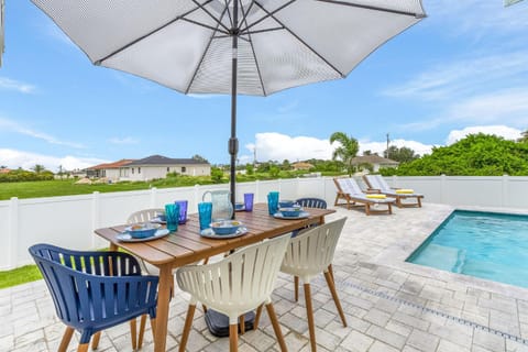 Brand New Home, Heated Pool, Sleeps 8 - Villa Kayo Kosta - Roelens Vacations House in Cape Coral