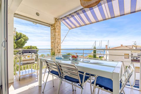 View (from property/room), Balcony/Terrace