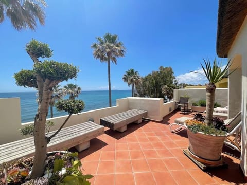 Spectacular views at beachfront townhouse RDR318 House in Costa del Sol