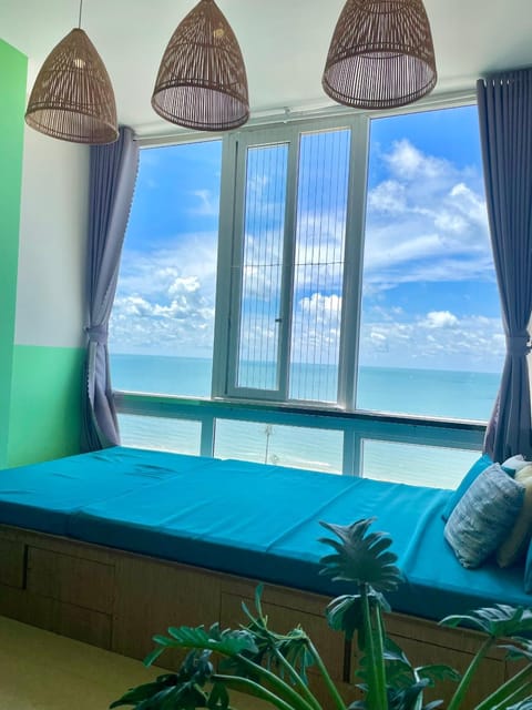 Bed, Natural landscape, View (from property/room), Balcony/Terrace, Bedroom, Sea view