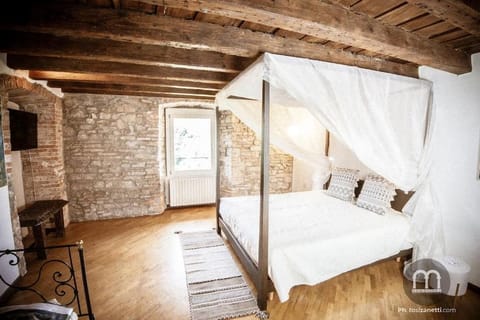 Magic Place Bergamo - Namastè Apartment with hills view - Città Alta Apartment in Bergamo