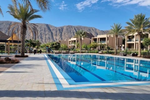 Day, Natural landscape, Mountain view, Pool view, Swimming pool