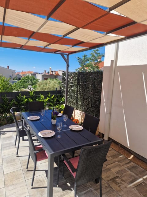 Balcony/Terrace, Dining area