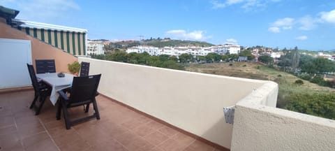 Ático - CENTRO de Sabinillas - Calle la Pasionaria - Apartment in San Luis de Sabinillas