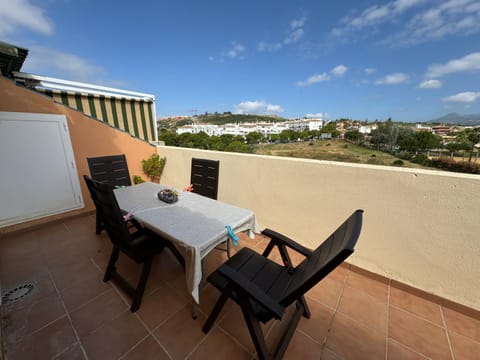 Ático - CENTRO de Sabinillas - Calle la Pasionaria - Apartment in San Luis de Sabinillas