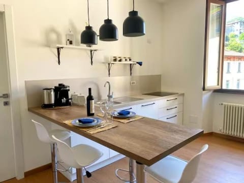 Kitchen or kitchenette, Dining area, stove