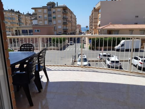 Balcony/Terrace, Street view
